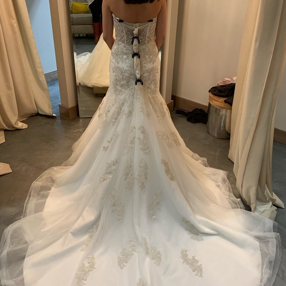 Stella York Sheer Lace and Tulle Wedding Dress - Picture 4 of 15